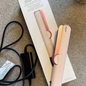 Dyson Hair Tool in Pink and Gold